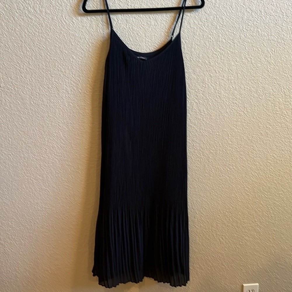 Abercrombie and Fitch navy dress size small adjustable strap (no belt)